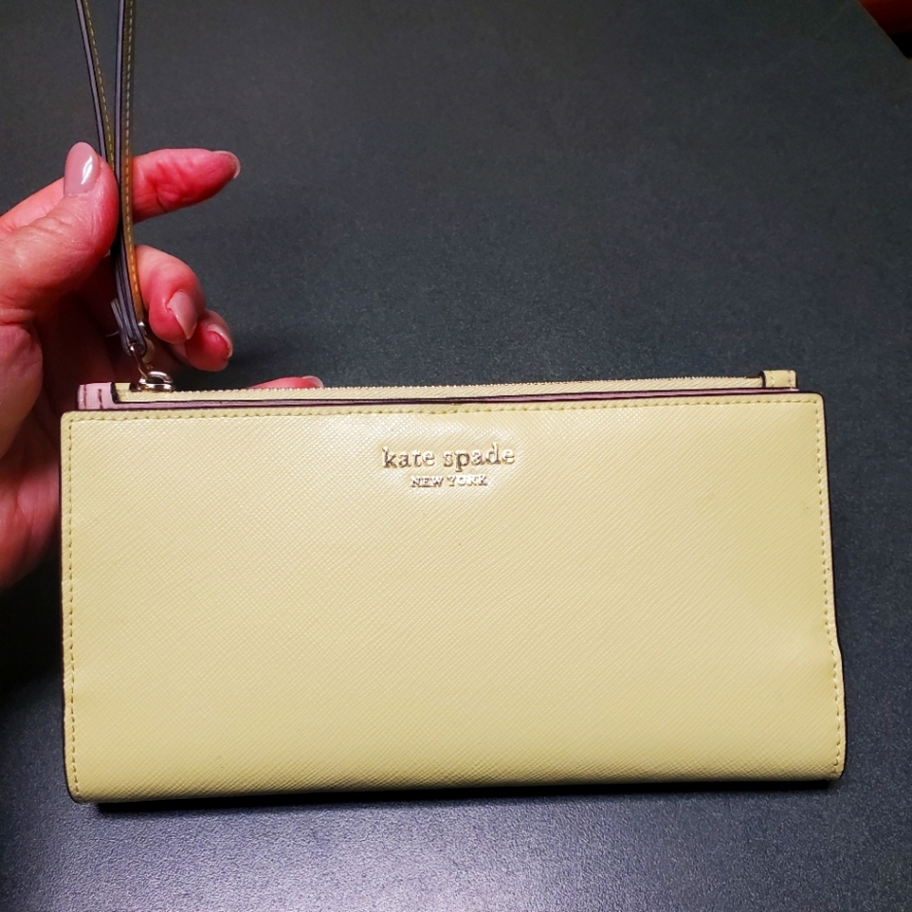 Kate Spade Spencer Wrislet